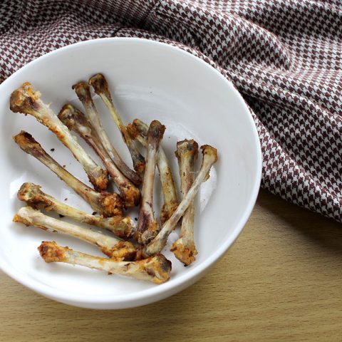Can German Shepherds Eat Chicken Bones?
